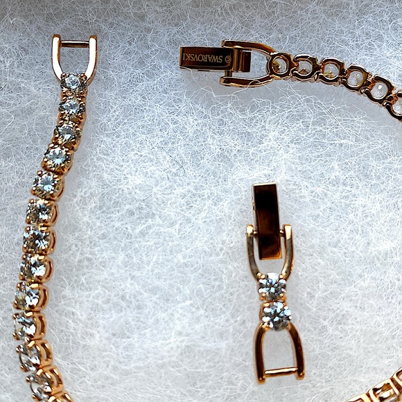 Swarovski Crystal Tennis Bracelet, Rose Gold, Matrix Collection, Adjustable - Picture 7 of 8